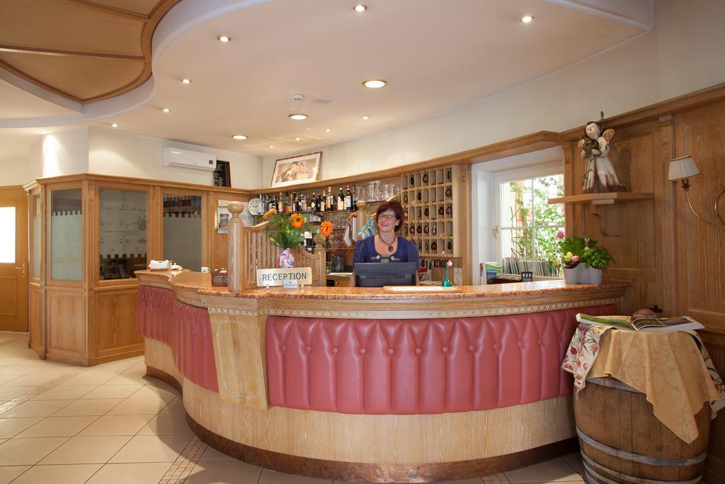 Comfort Hotel Erica Salurn Exterior foto