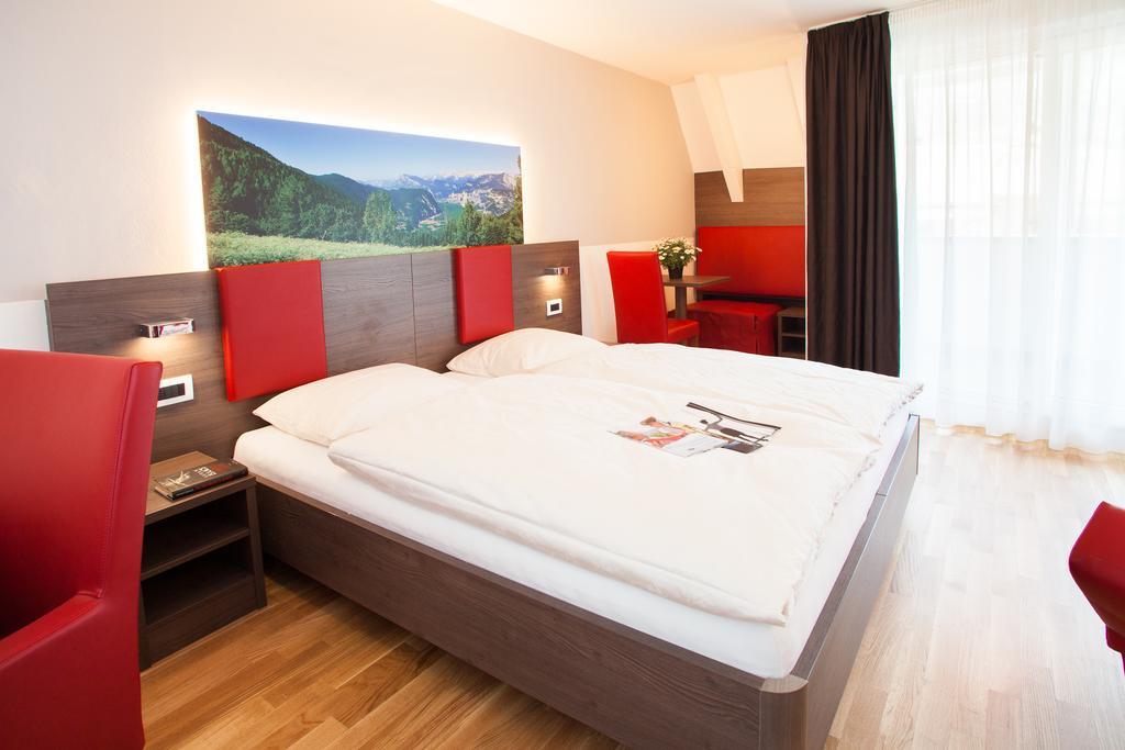 Comfort Hotel Erica Salurn Exterior foto